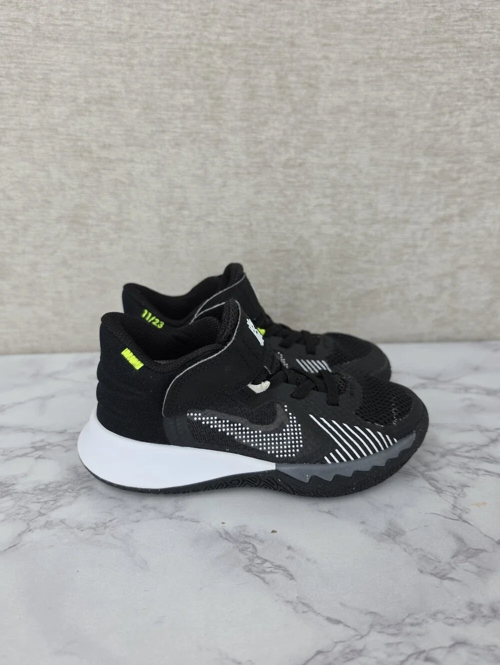 Nike Kyrie Flytrap 5 PS Black Anthracite Kids Preschool Boys Toddler Size 11C